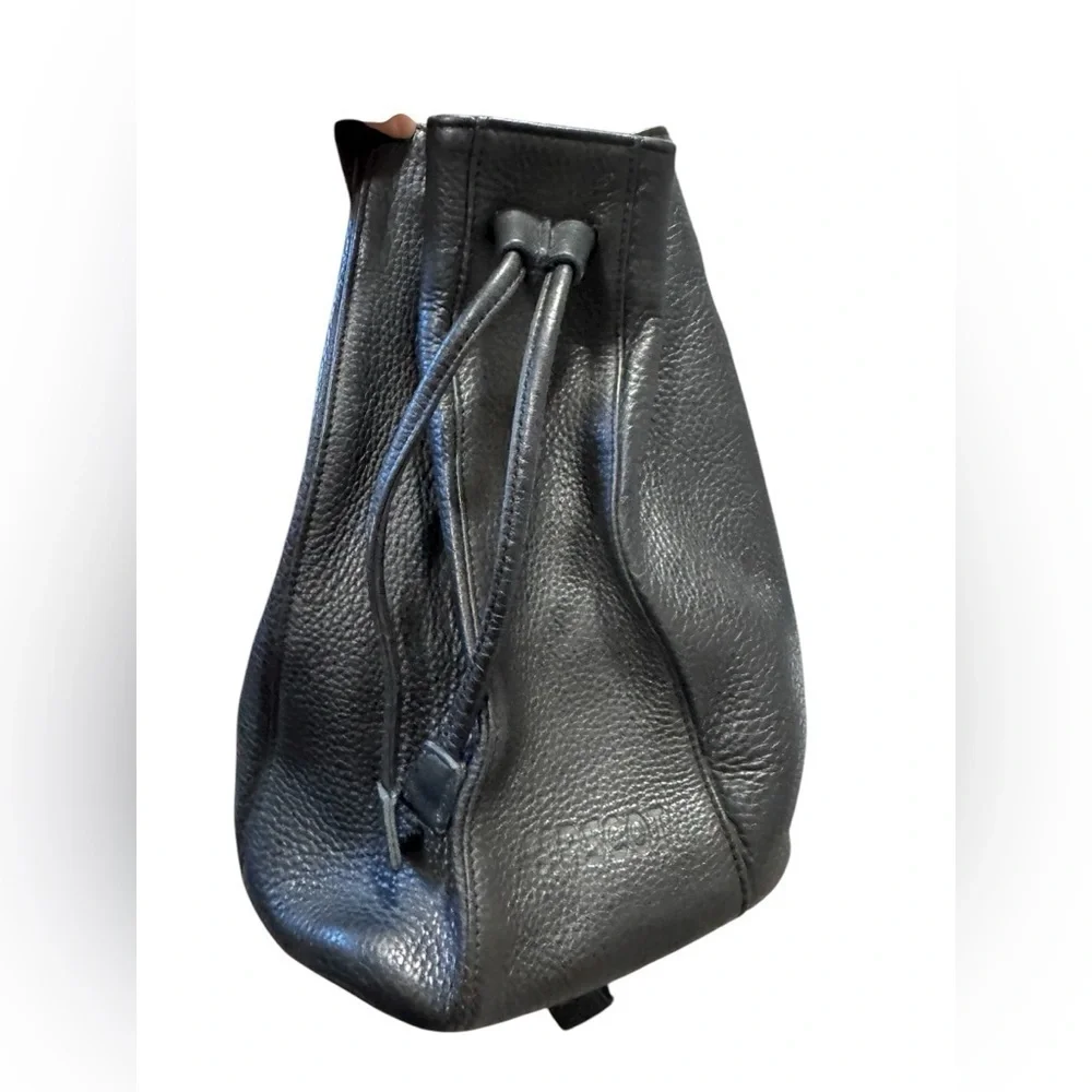 MC MASCOT Artisans of Alaska Black Natural Cowhide Leather Drawstring Bag